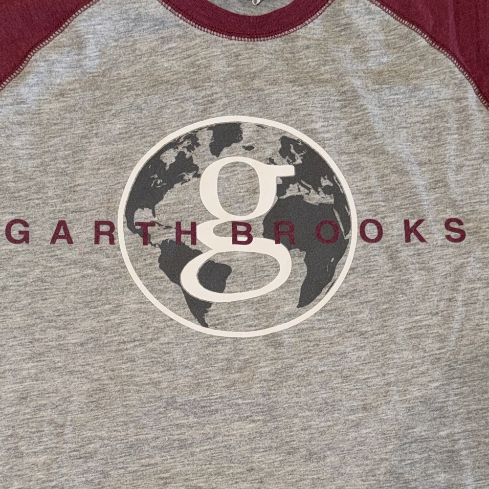 Garth Brooks Logo Raglan Tee - baseball country music vintage band t-shirt